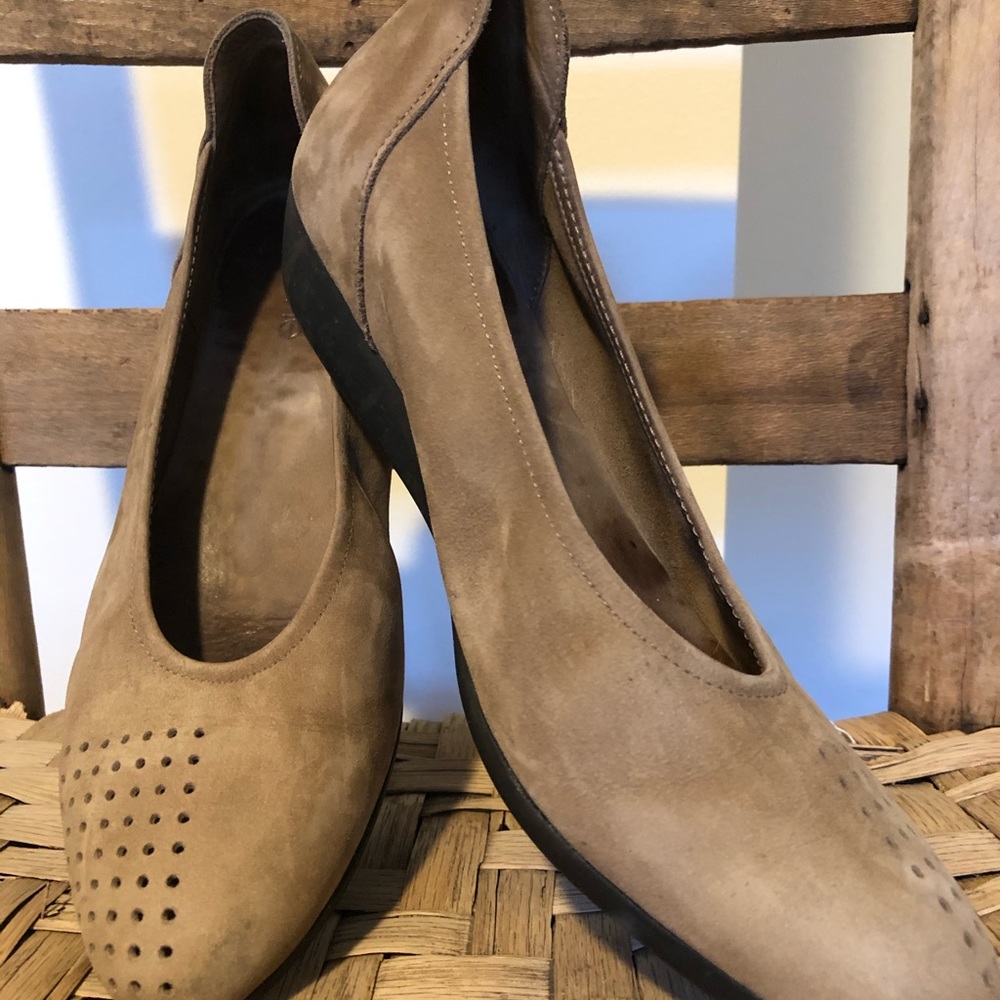 Arche Wedge Ballet Suede Slip On